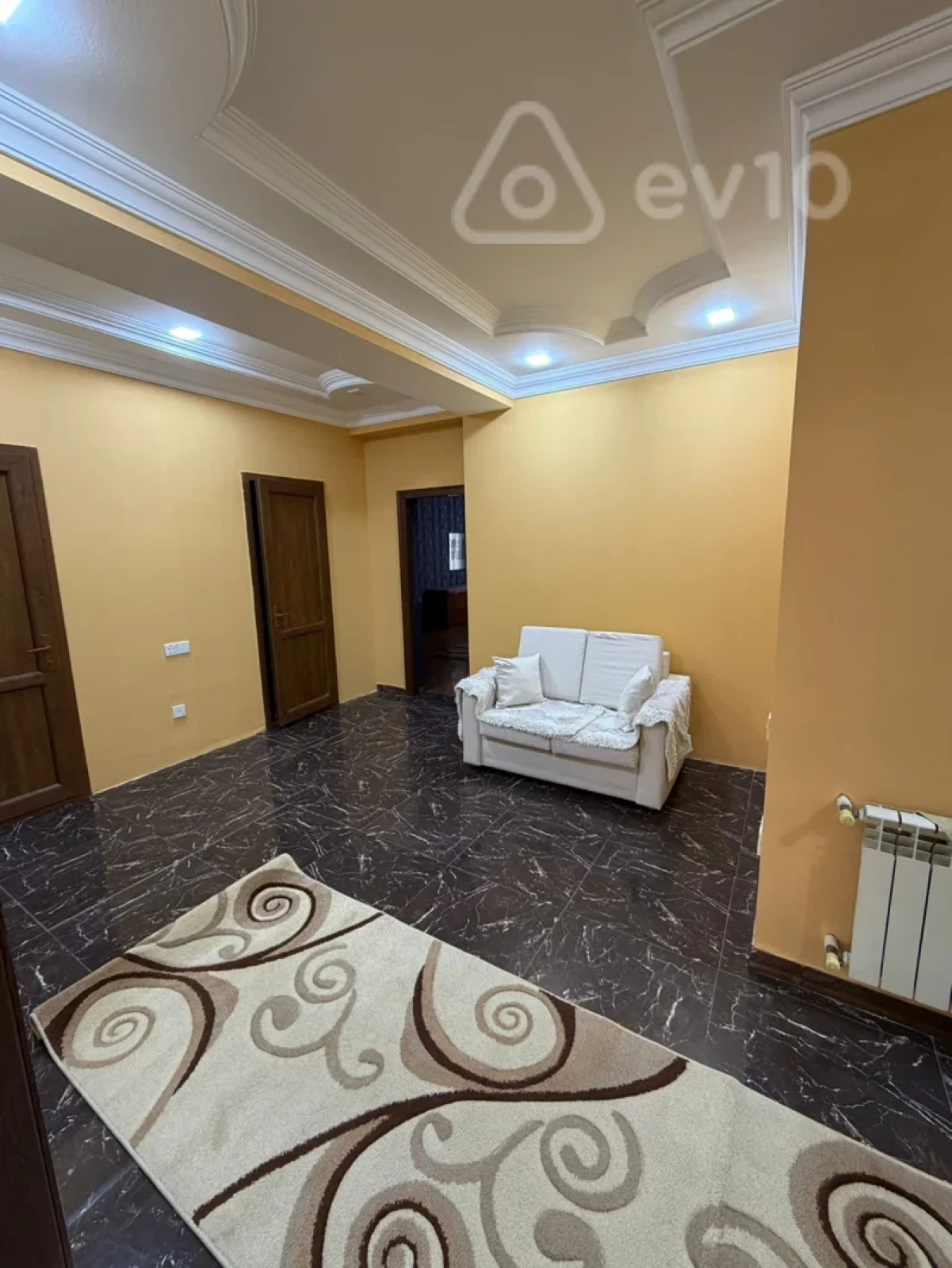 Kirayə verilir 3 otaqlı yeni tikili 130 m²