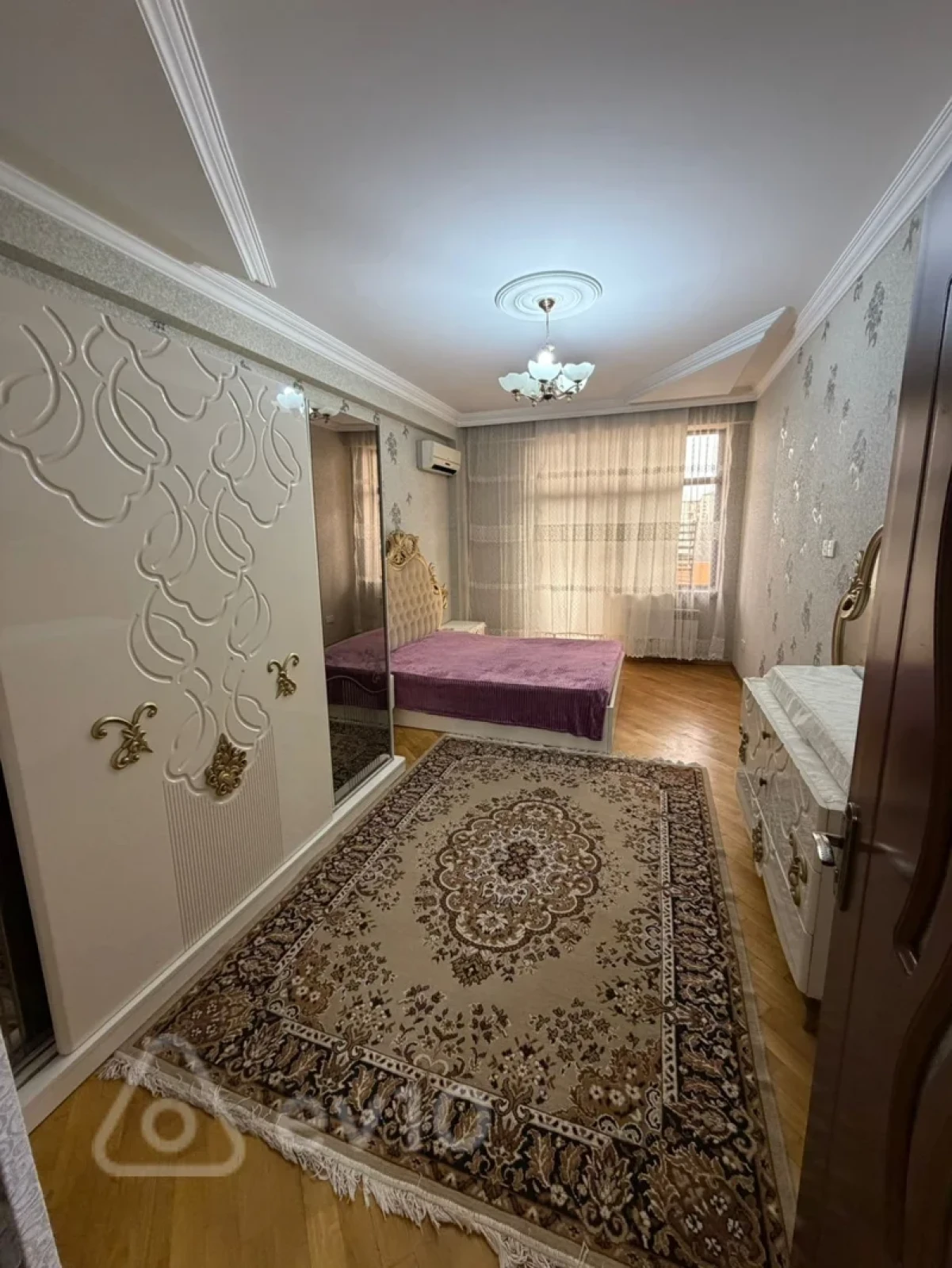 Kirayə verilir 3 otaqlı yeni tikili 130 m²