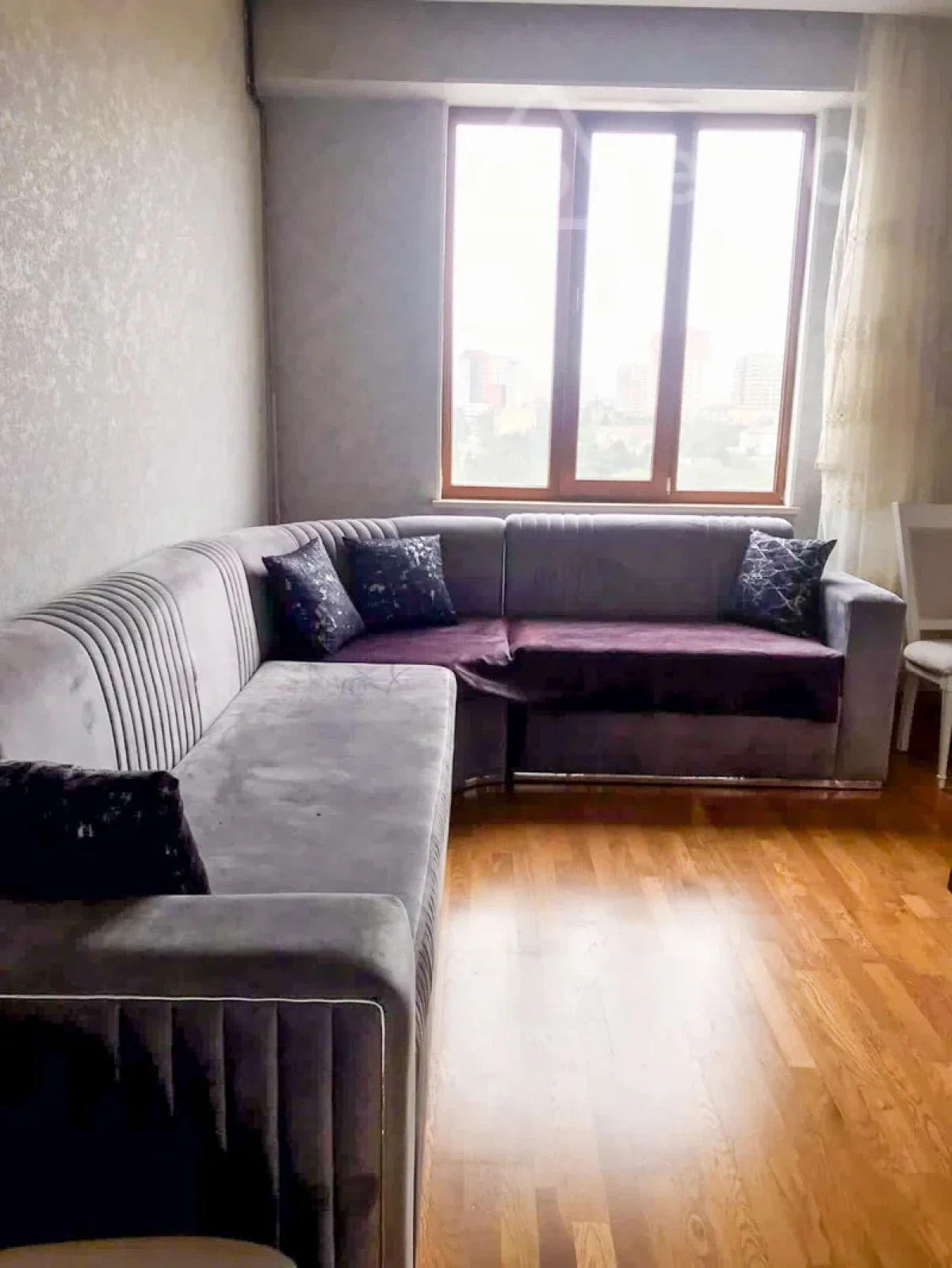 Kirayə verilir 2 otaqlı yeni tikili 55 m²