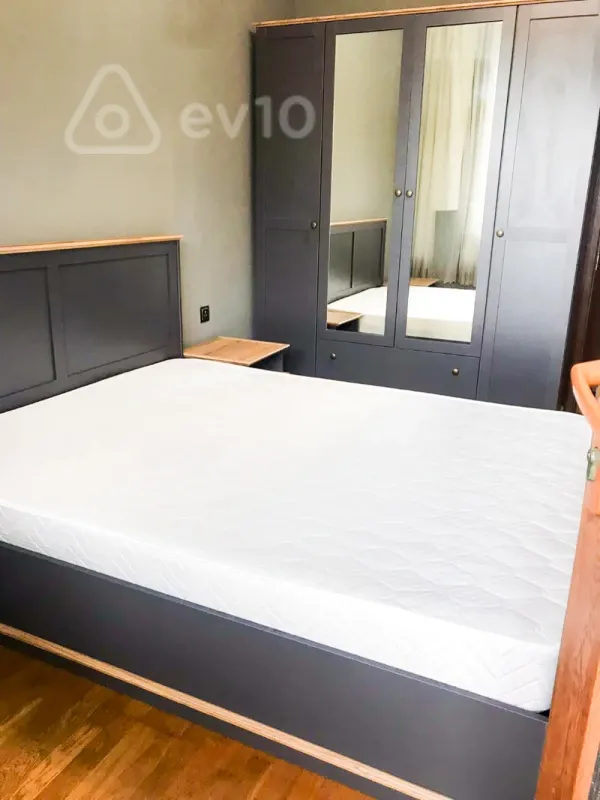 Kirayə verilir 2 otaqlı yeni tikili 55 m²