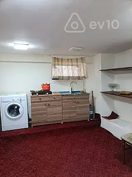 Kirayə verilir 1 otaqlı köhnə tikili 20 m²