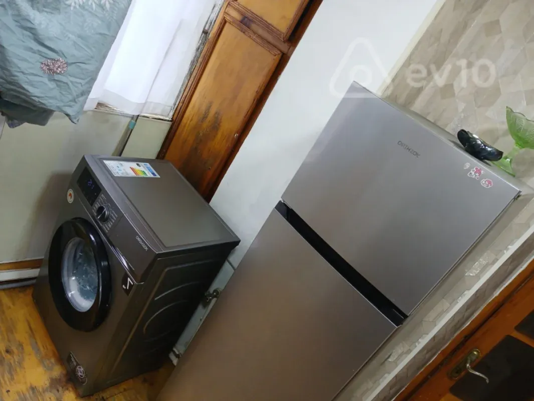 Kirayə verilir 2 otaqlı köhnə tikili 65 m²