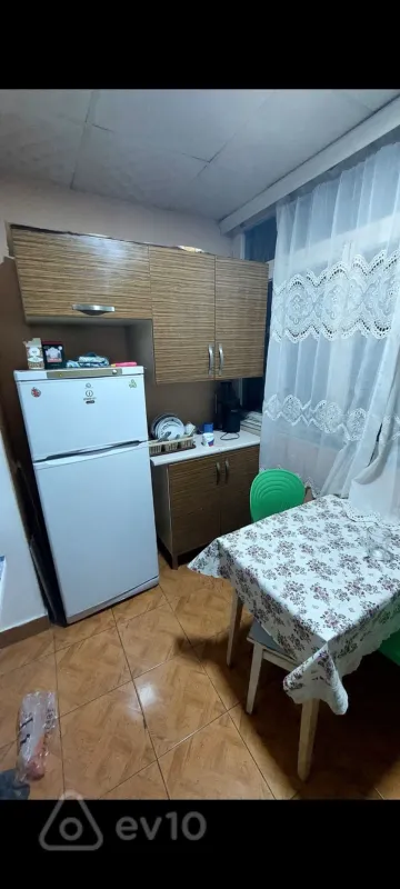 Kirayə verilir 2 otaqlı köhnə tikili 35 m²