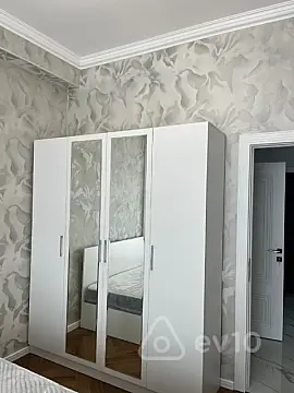 Kirayə verilir 2 otaqlı yeni tikili 50 m²