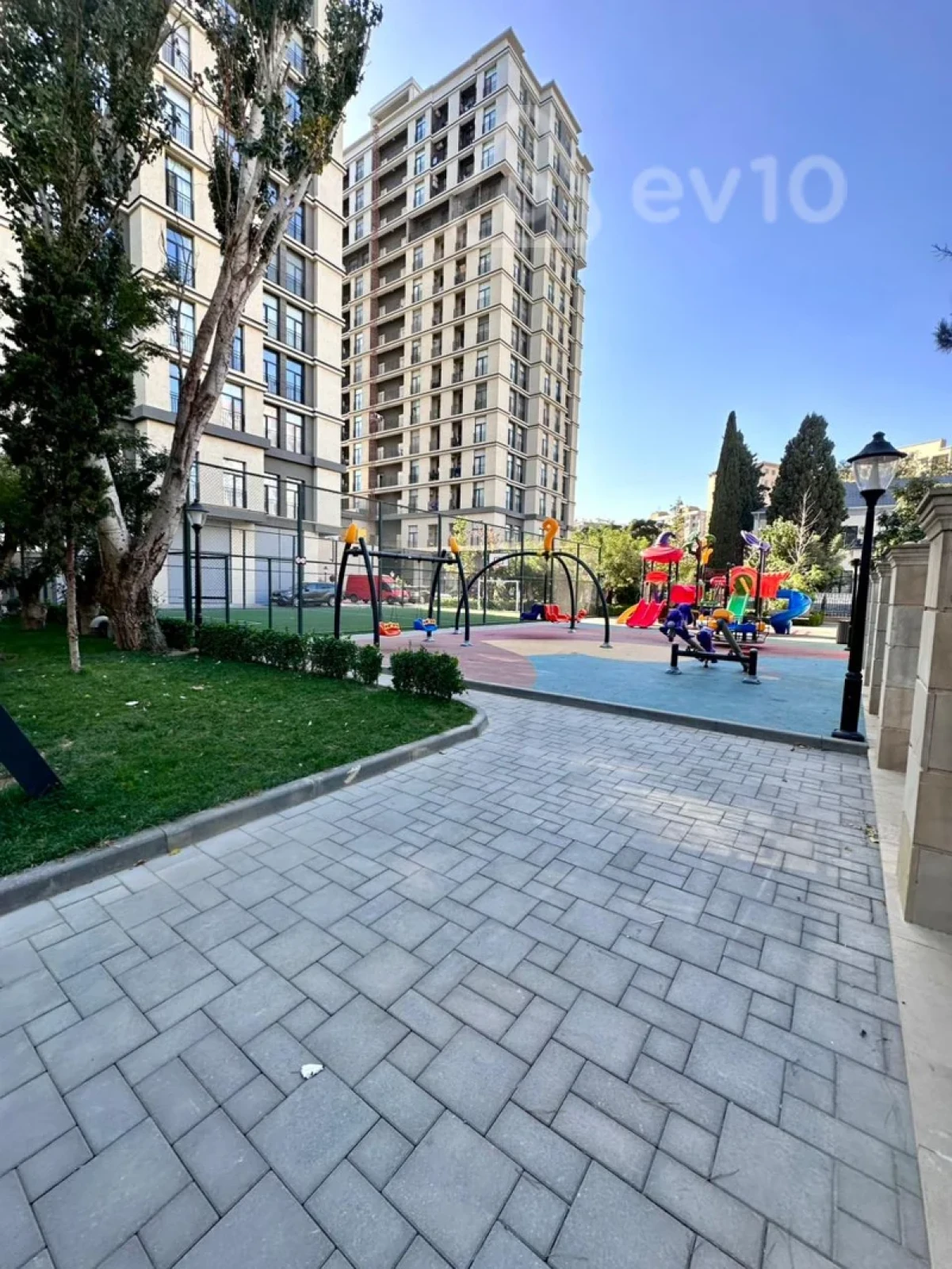 Kirayə verilir 2 otaqlı yeni tikili 50 m²