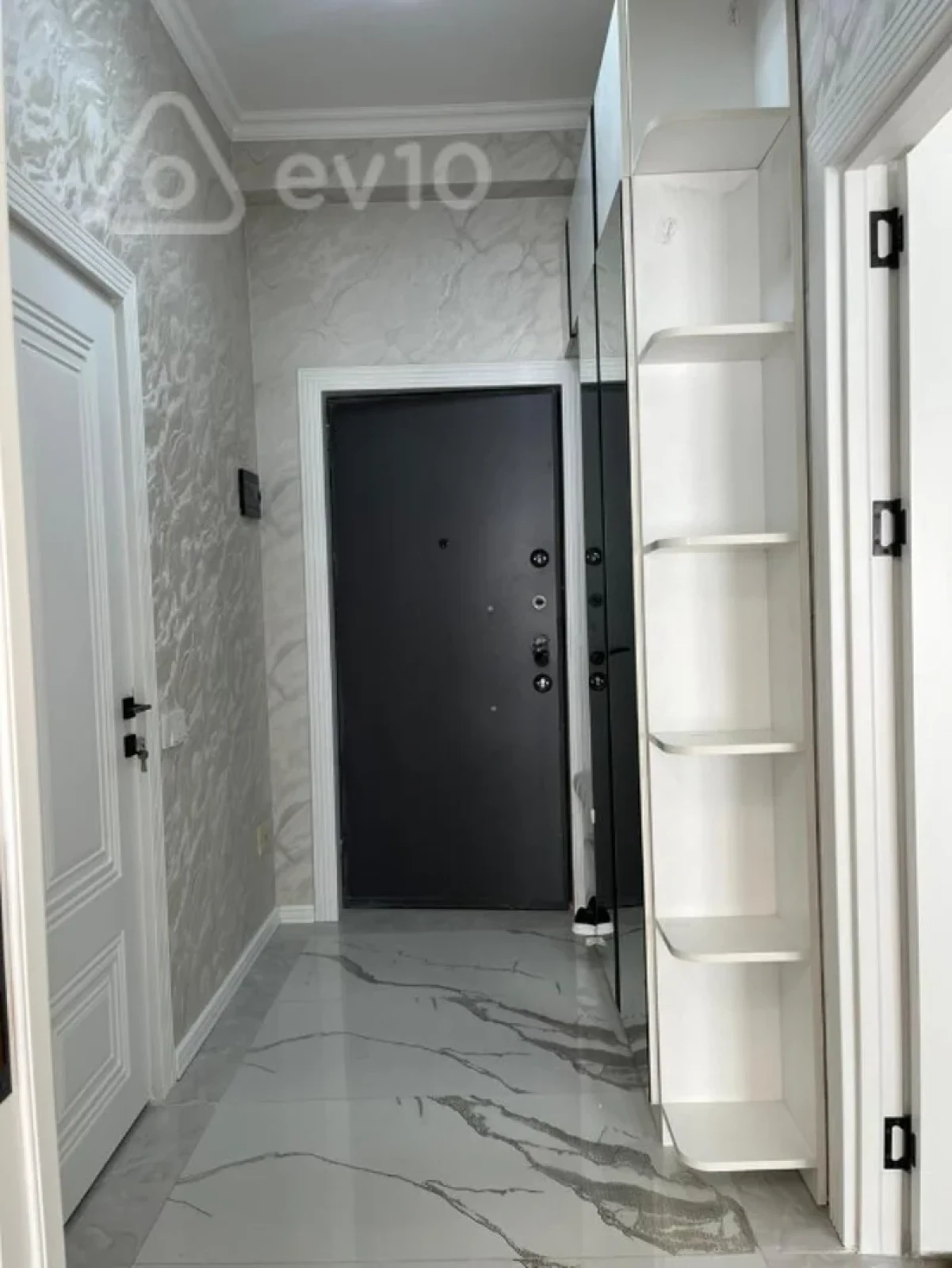 Kirayə verilir 2 otaqlı yeni tikili 50 m²