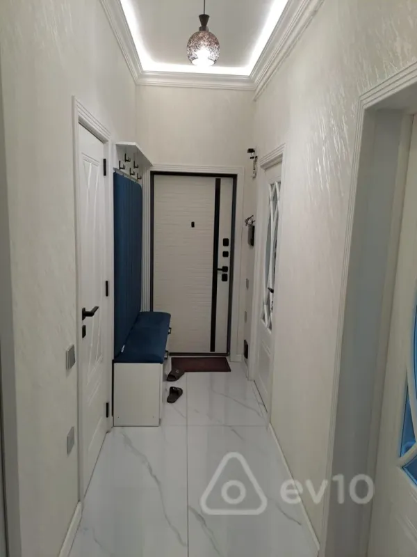 Kirayə verilir 3 otaqlı yeni tikili 75 m²