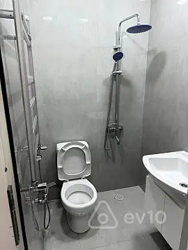 Kirayə verilir 2 otaqlı yeni tikili 51 m²