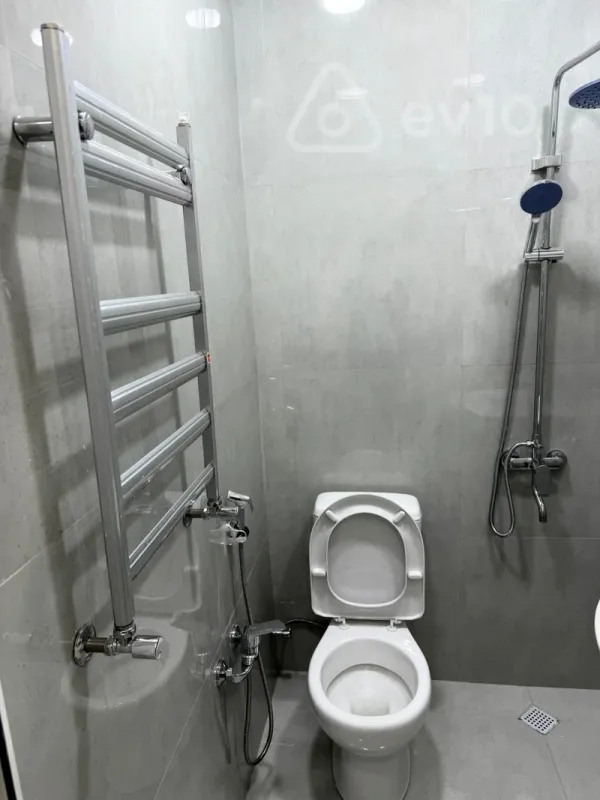 Kirayə verilir 2 otaqlı yeni tikili 51 m²