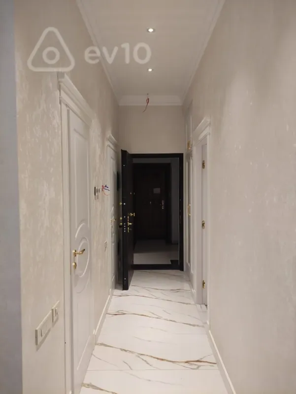 Kirayə verilir 2 otaqlı yeni tikili 85 m²