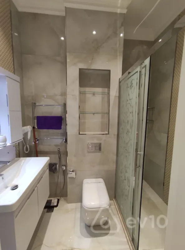 Kirayə verilir 2 otaqlı yeni tikili 85 m²