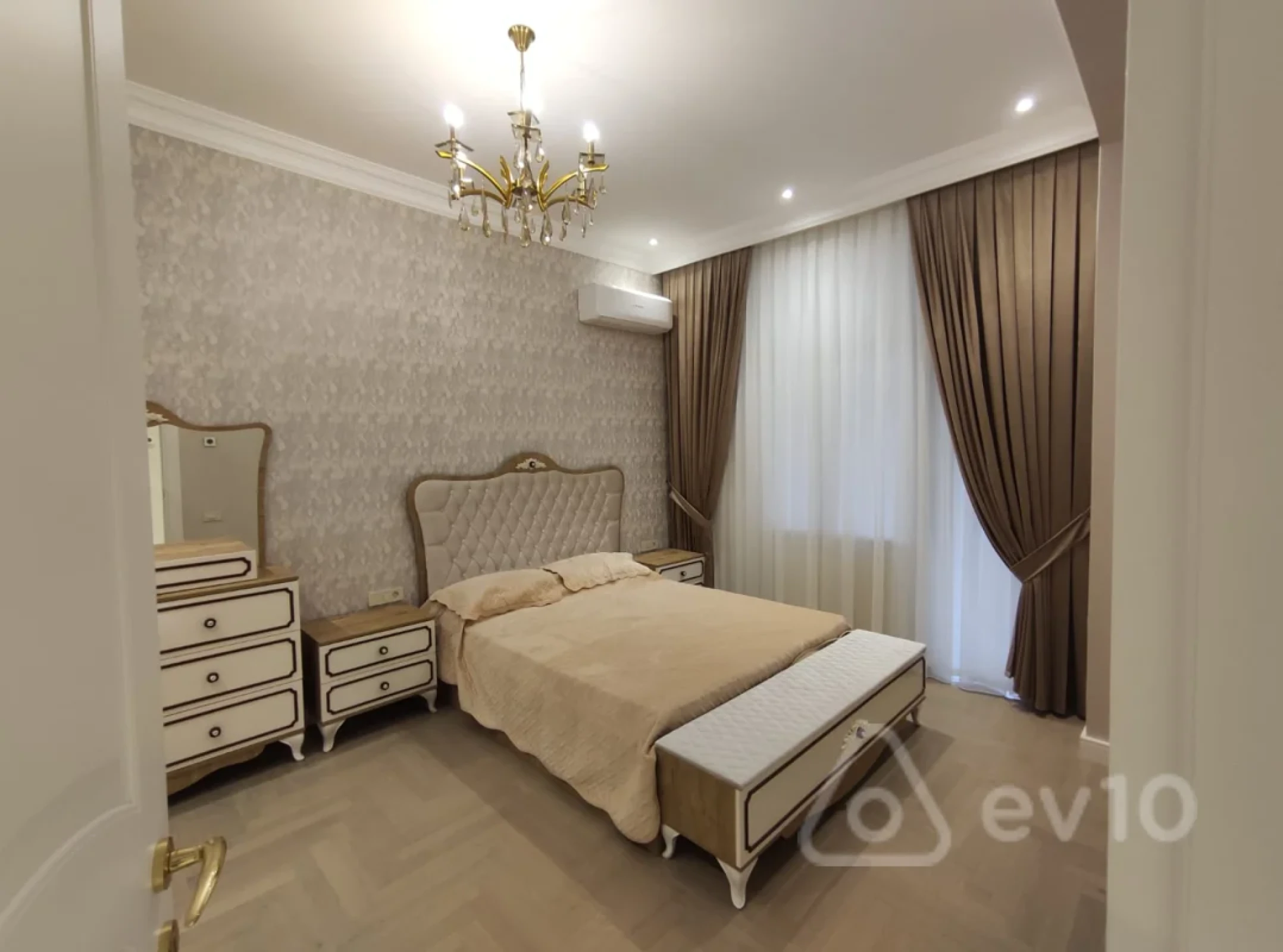 Kirayə verilir 2 otaqlı yeni tikili 85 m²
