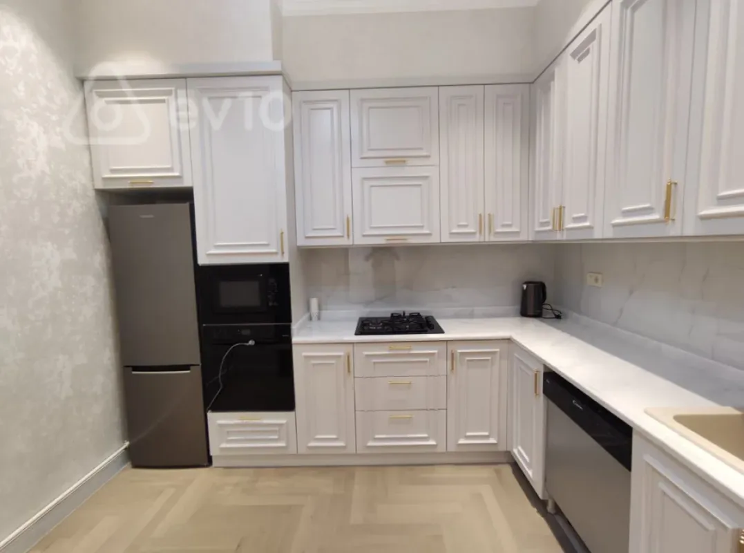 Kirayə verilir 2 otaqlı yeni tikili 85 m²