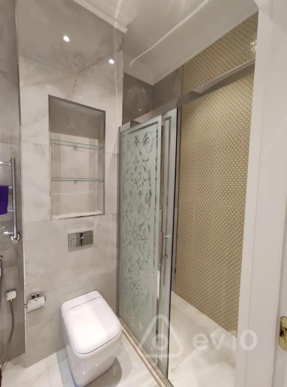 Kirayə verilir 2 otaqlı yeni tikili 85 m²