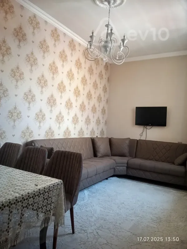 Kirayə verilir 2 otaqlı həyət evi 60 m²