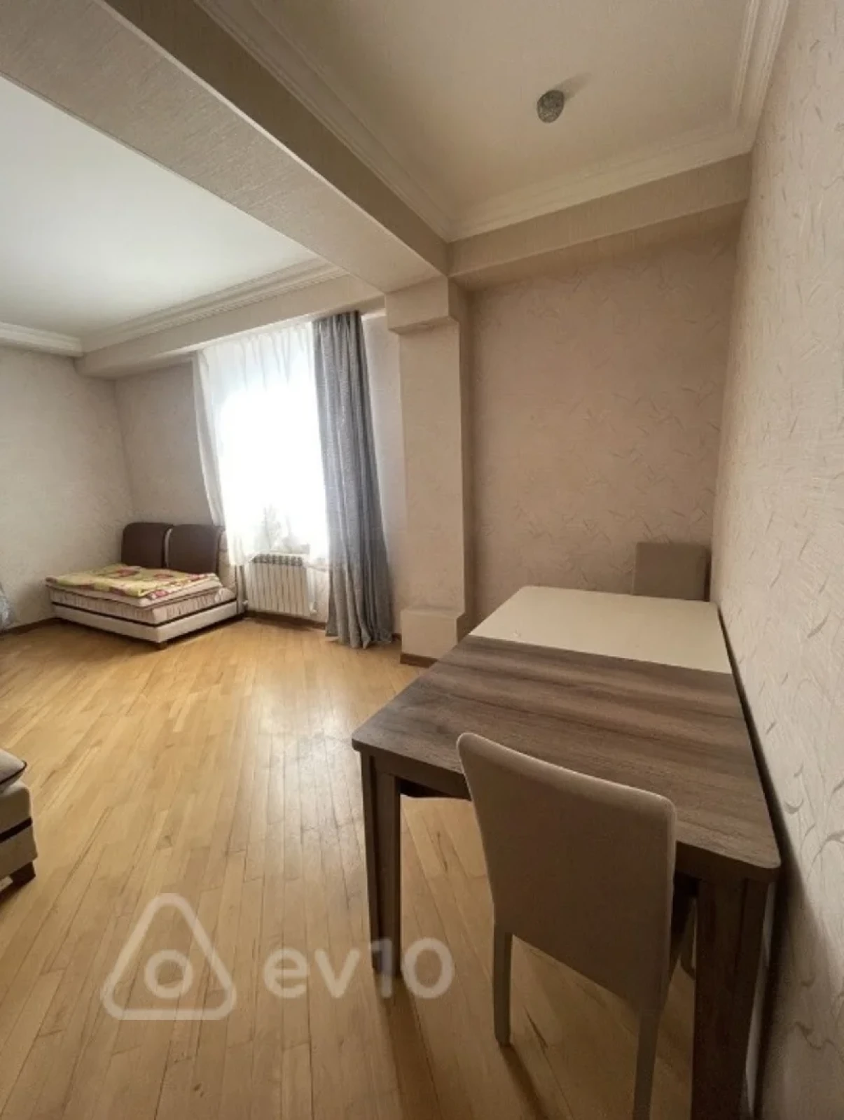 Kirayə verilir 2 otaqlı yeni tikili 100 m²