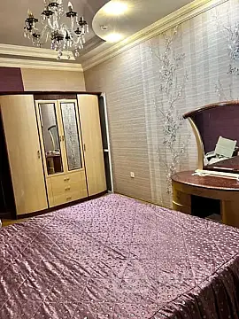 Kirayə verilir 2 otaqlı yeni tikili 85 m²