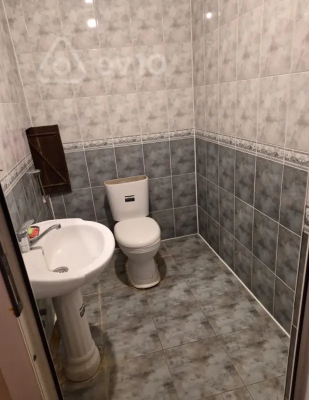 Kirayə verilir 2 otaqlı yeni tikili 85 m²