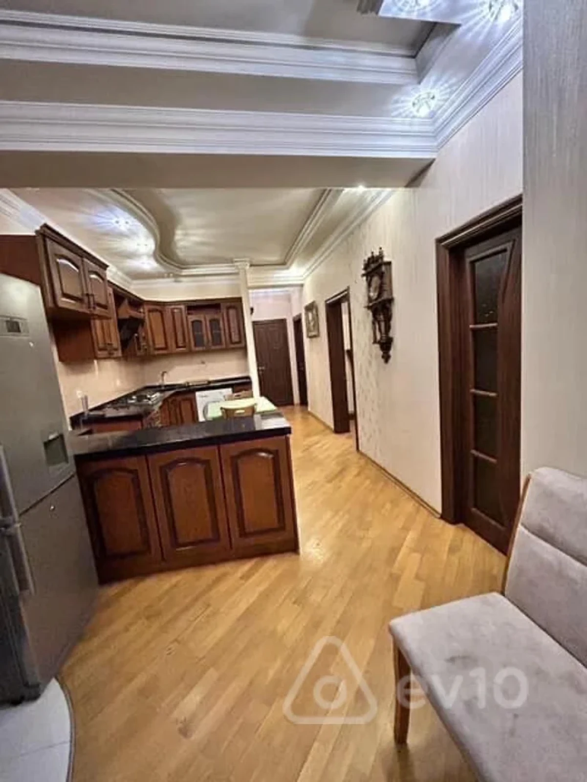 Kirayə verilir 2 otaqlı yeni tikili 85 m²