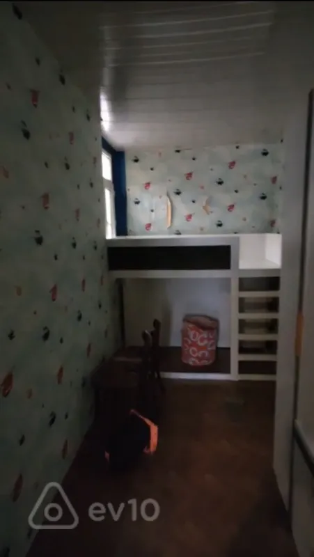 Kirayə verilir 3 otaqlı köhnə tikili 60 m²