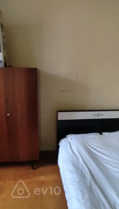 Kirayə verilir 3 otaqlı köhnə tikili 60 m²