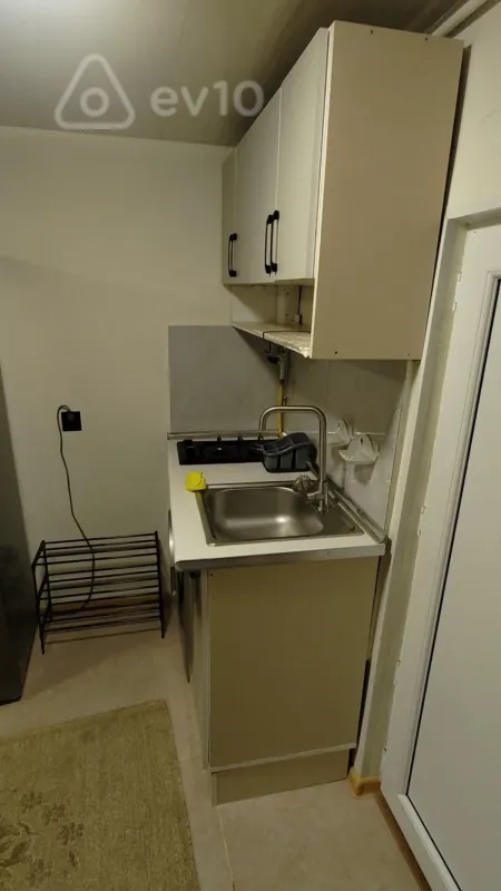 Kirayə verilir 1 otaqlı həyət evi 17 m²