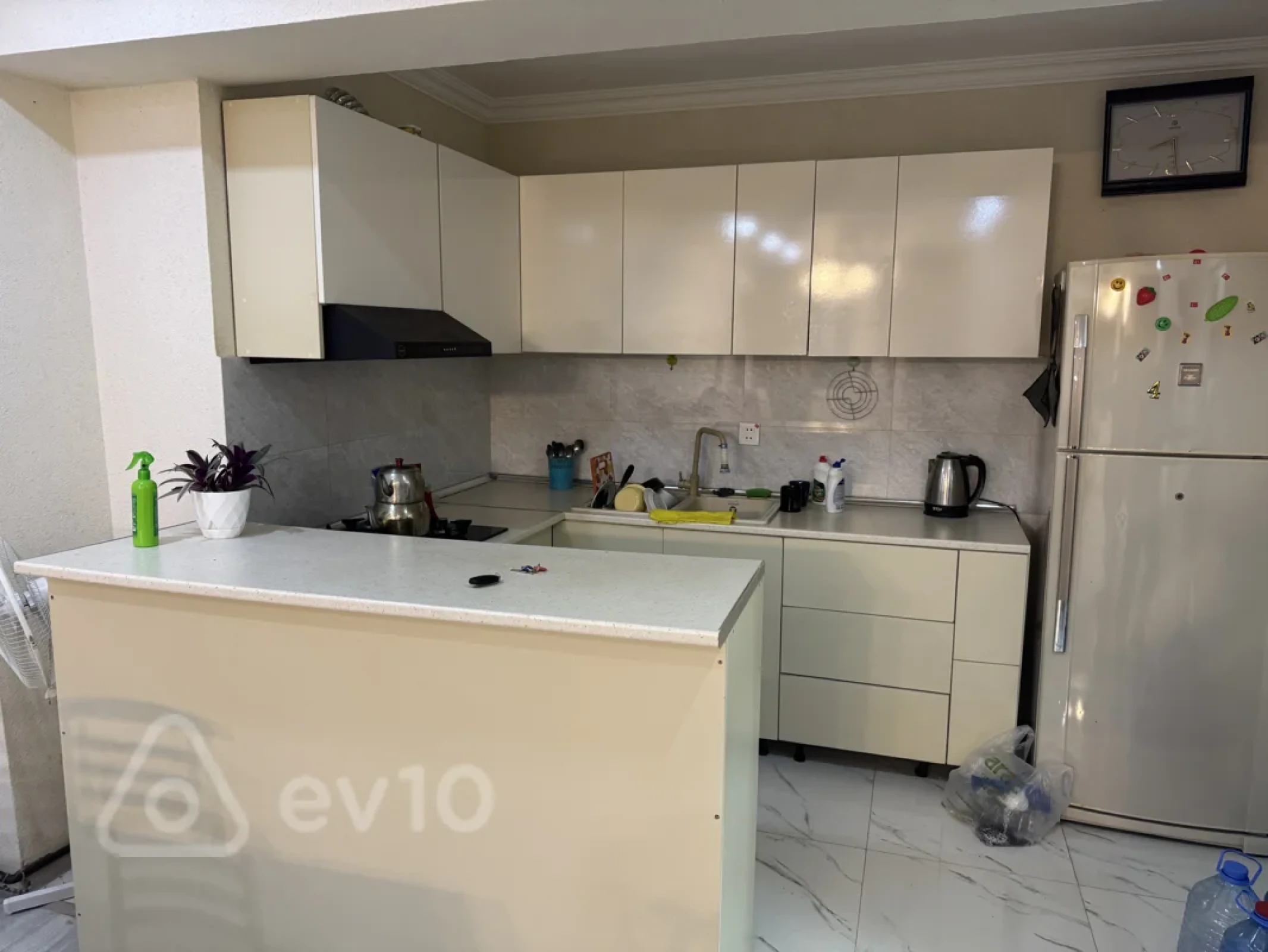 Kirayə verilir 3 otaqlı yeni tikili 5 m²