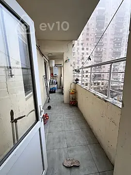 Kirayə verilir 3 otaqlı yeni tikili 5 m²