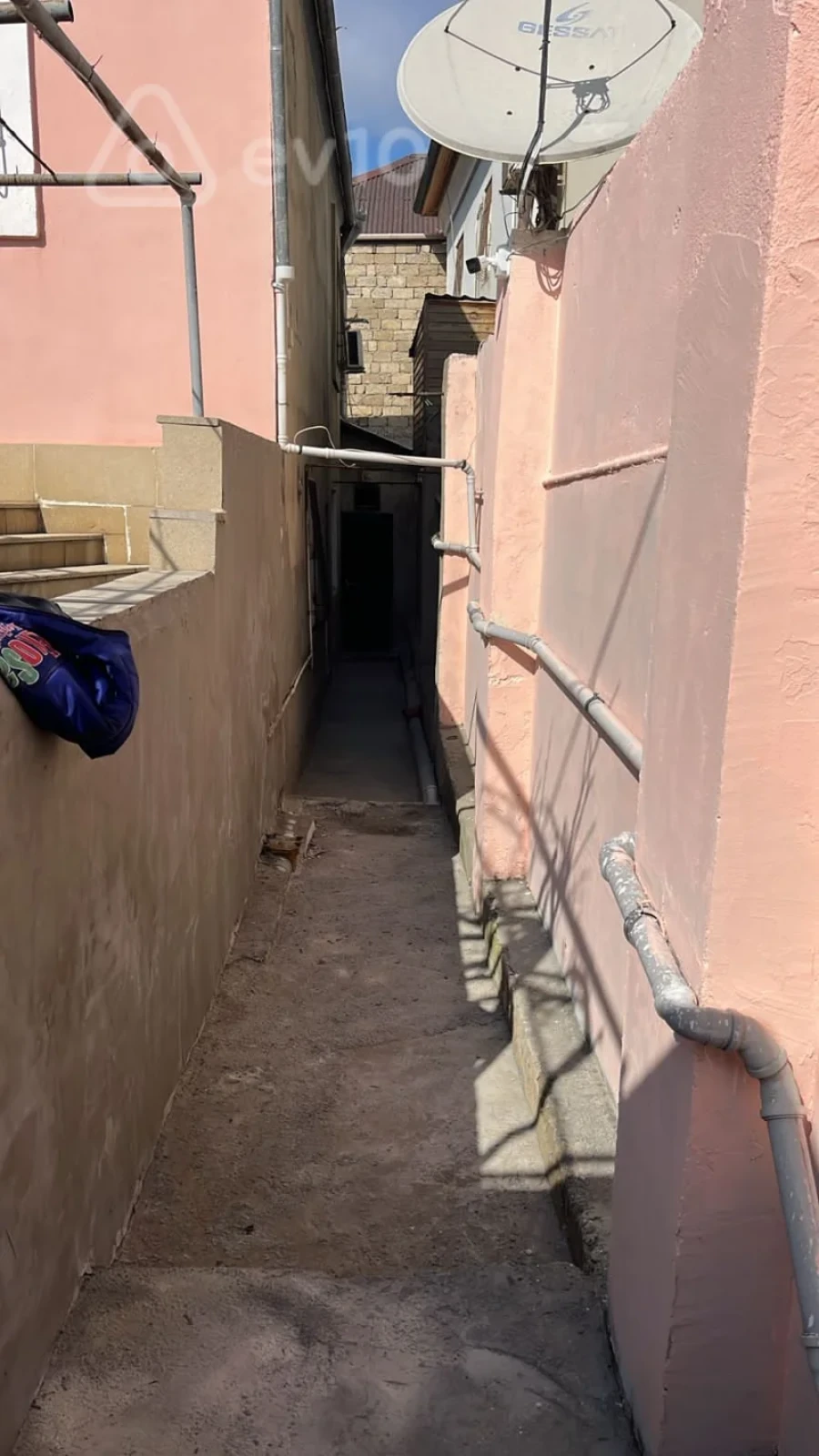 Kirayə verilir 2 otaqlı həyət evi 45 m²