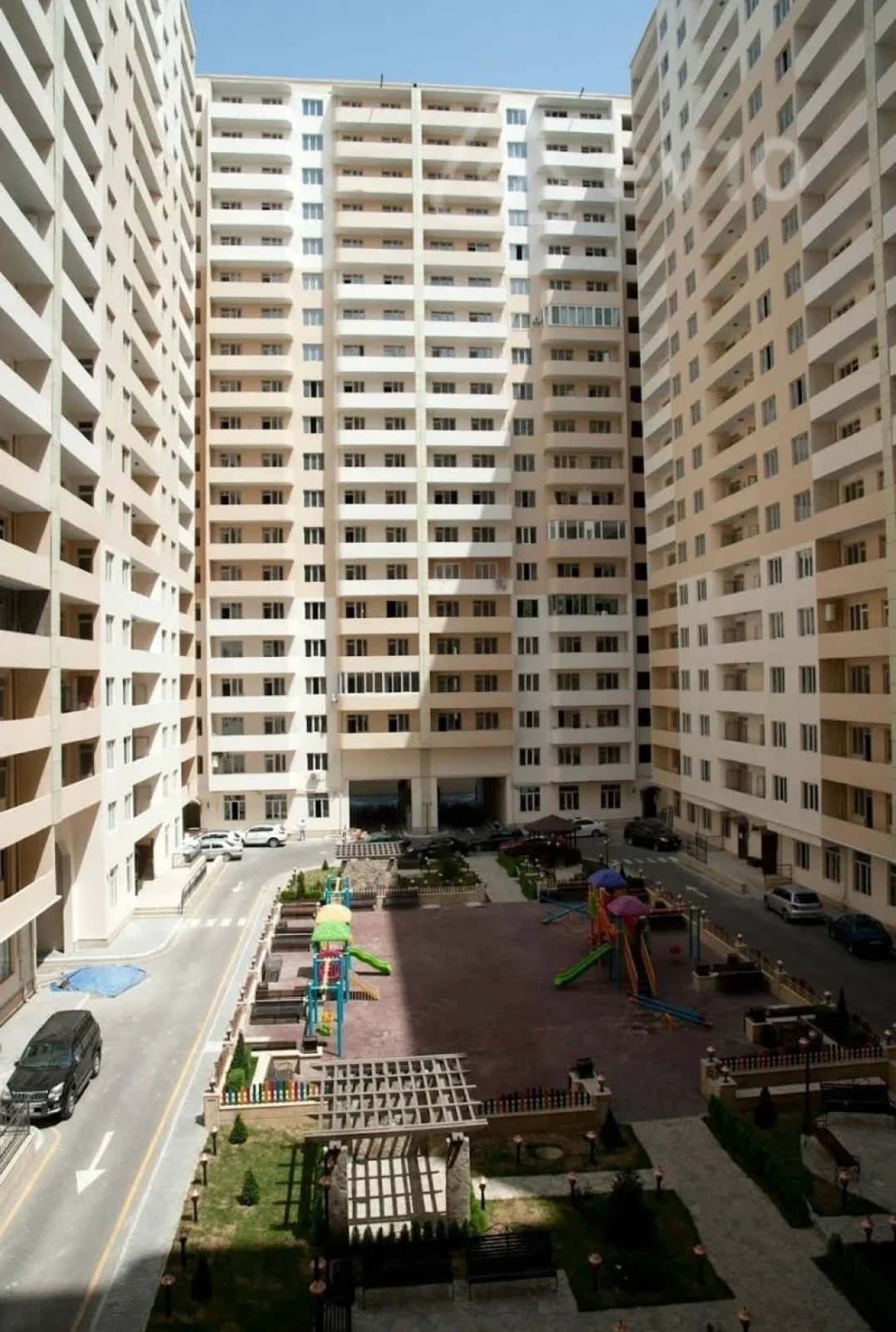 Kirayə verilir 2 otaqlı yeni tikili 65 m²