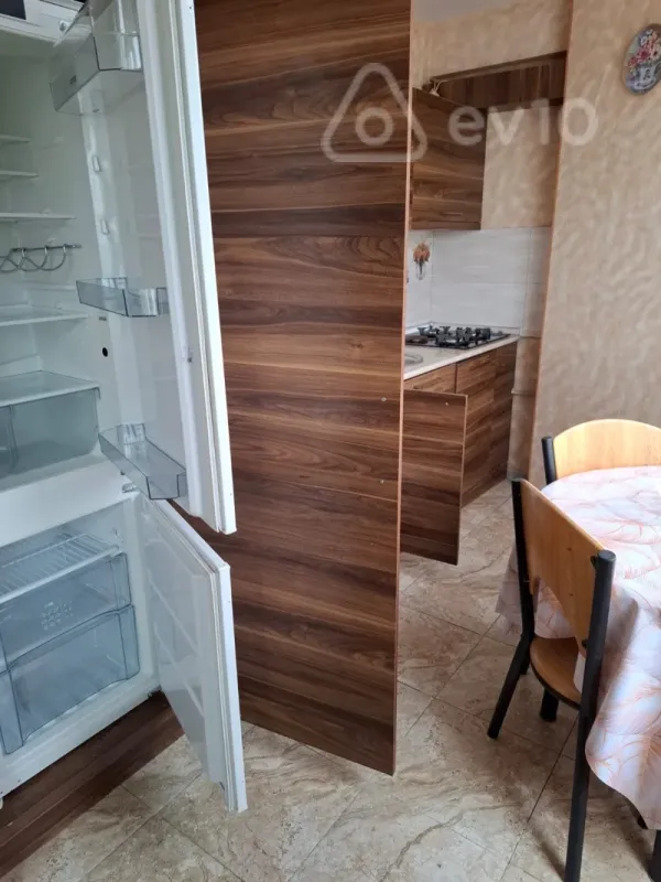 Kirayə verilir 2 otaqlı yeni tikili 65 m²