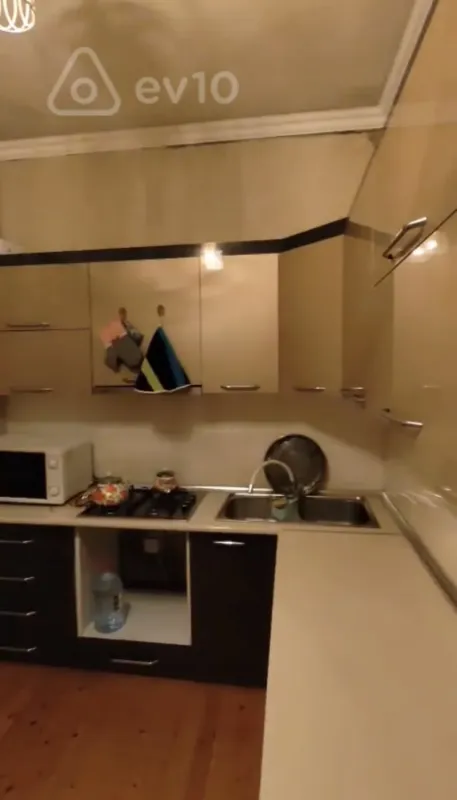 Kirayə verilir 2 otaqlı həyət evi 90 m²