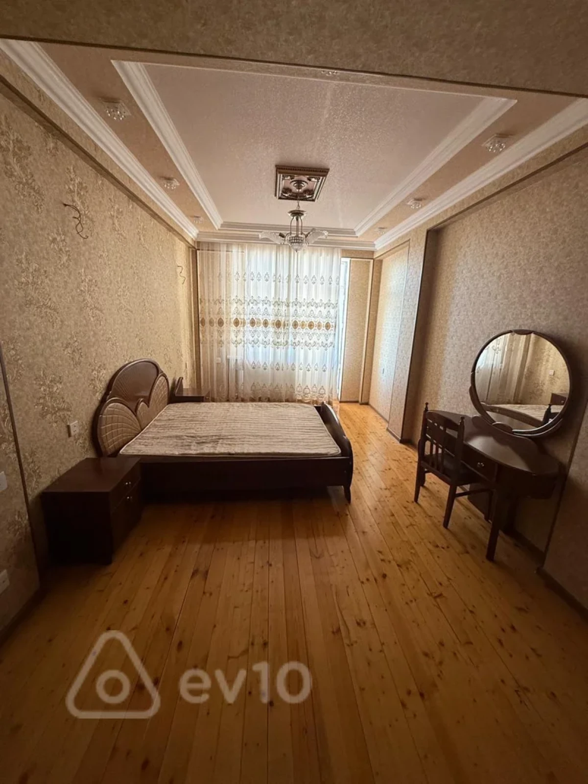 Kirayə verilir 2 otaqlı yeni tikili 96 m²