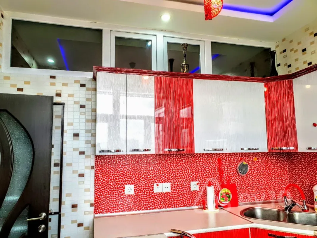 Kirayə verilir 2 otaqlı yeni tikili 70 m²