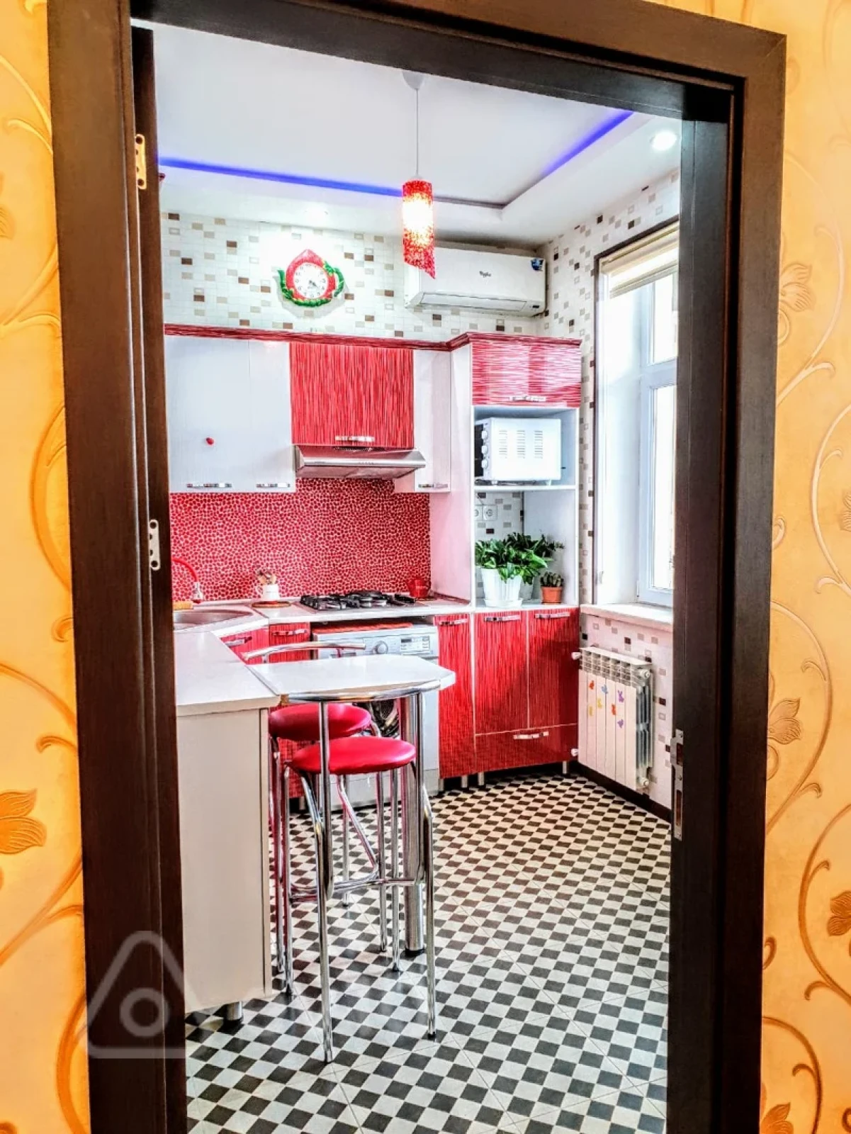 Kirayə verilir 2 otaqlı yeni tikili 70 m²