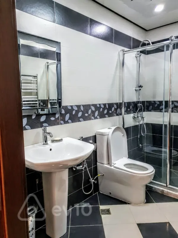 Kirayə verilir 2 otaqlı yeni tikili 70 m²
