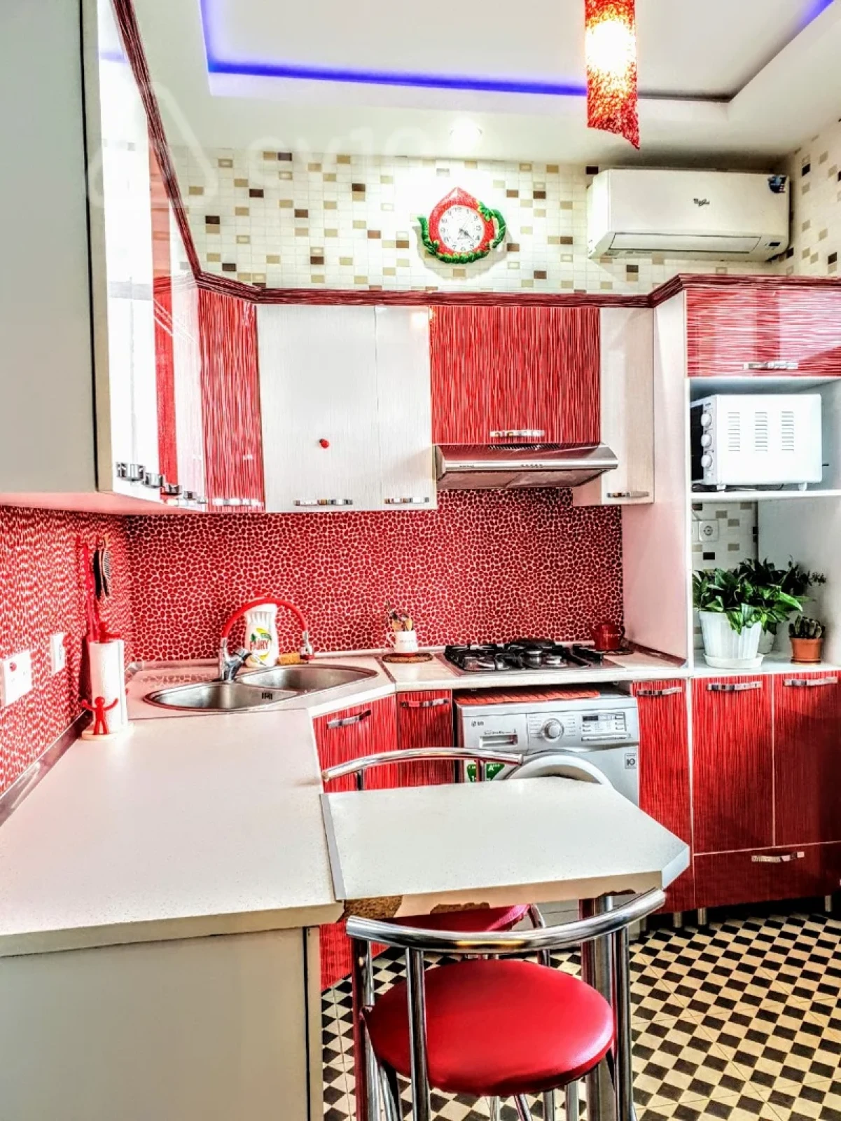 Kirayə verilir 2 otaqlı yeni tikili 70 m²