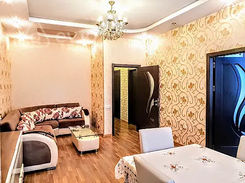 Kirayə verilir 2 otaqlı yeni tikili 70 m²