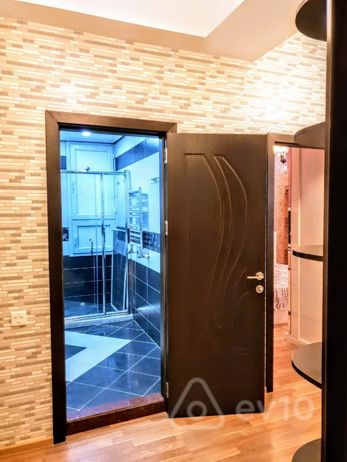 Kirayə verilir 2 otaqlı yeni tikili 70 m²