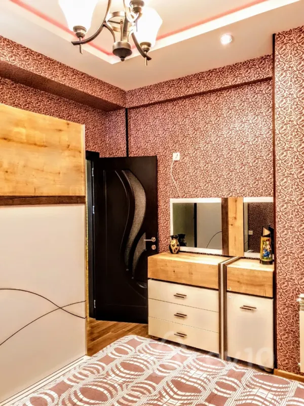 Kirayə verilir 2 otaqlı yeni tikili 70 m²