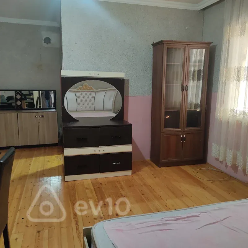Kirayə verilir 1 otaqlı həyət evi 45 m²