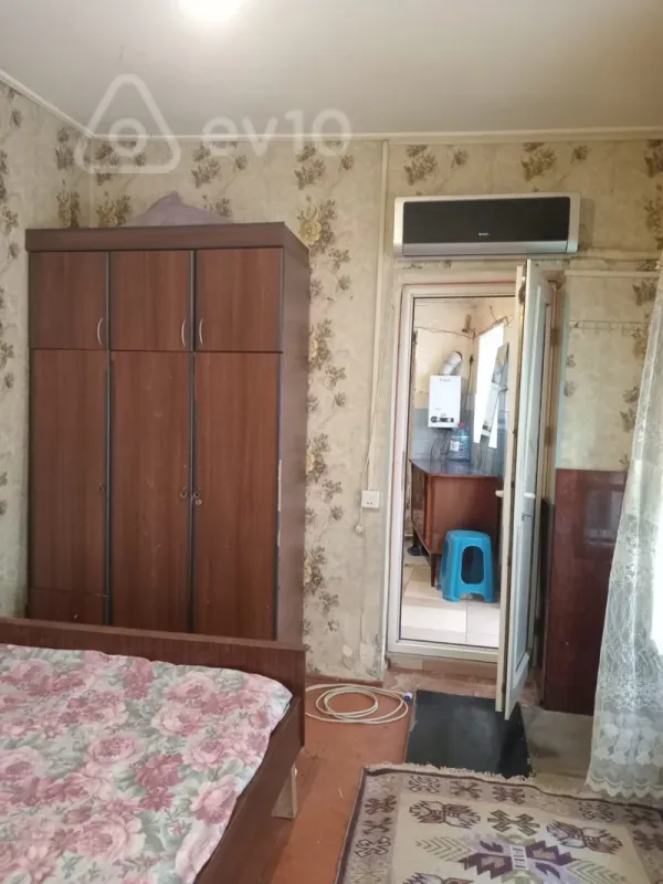 Kirayə verilir 1 otaqlı həyət evi 40 m²