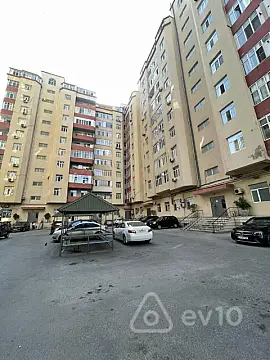 Kirayə verilir 2 otaqlı yeni tikili 50 m²
