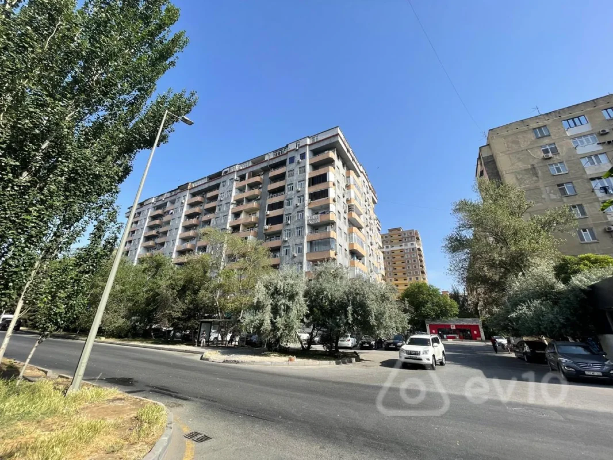 Kirayə verilir 2 otaqlı yeni tikili 50 m²