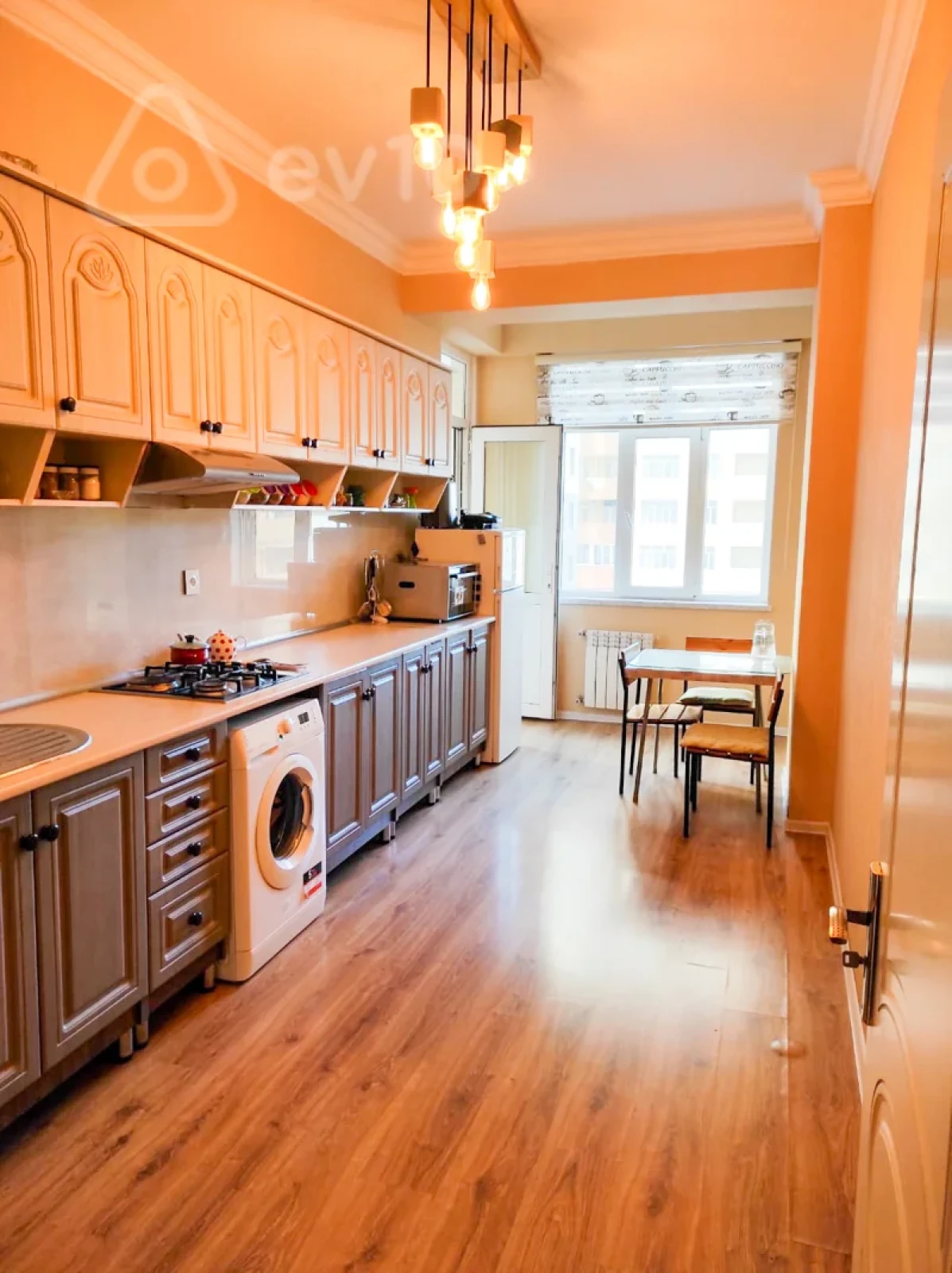 Kirayə verilir 2 otaqlı yeni tikili 90 m²