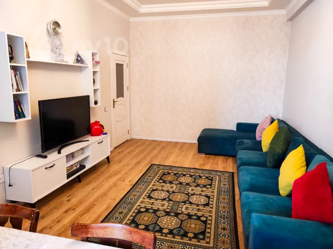 Kirayə verilir 2 otaqlı yeni tikili 90 m²