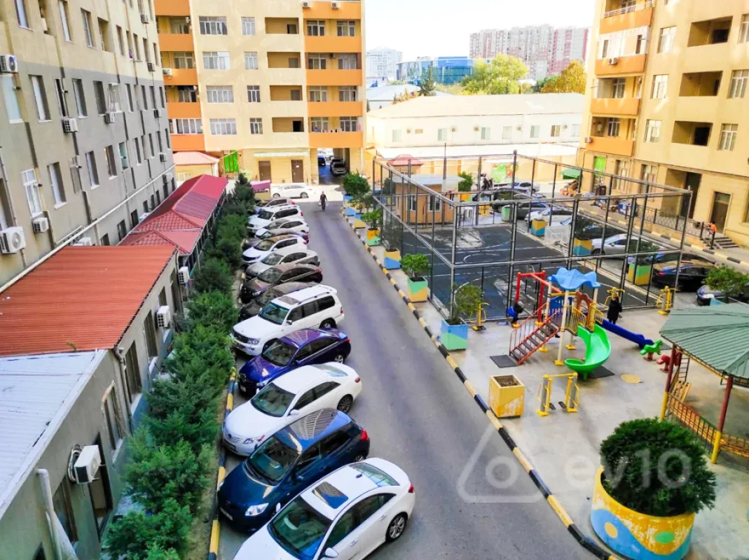 Kirayə verilir 2 otaqlı yeni tikili 90 m²