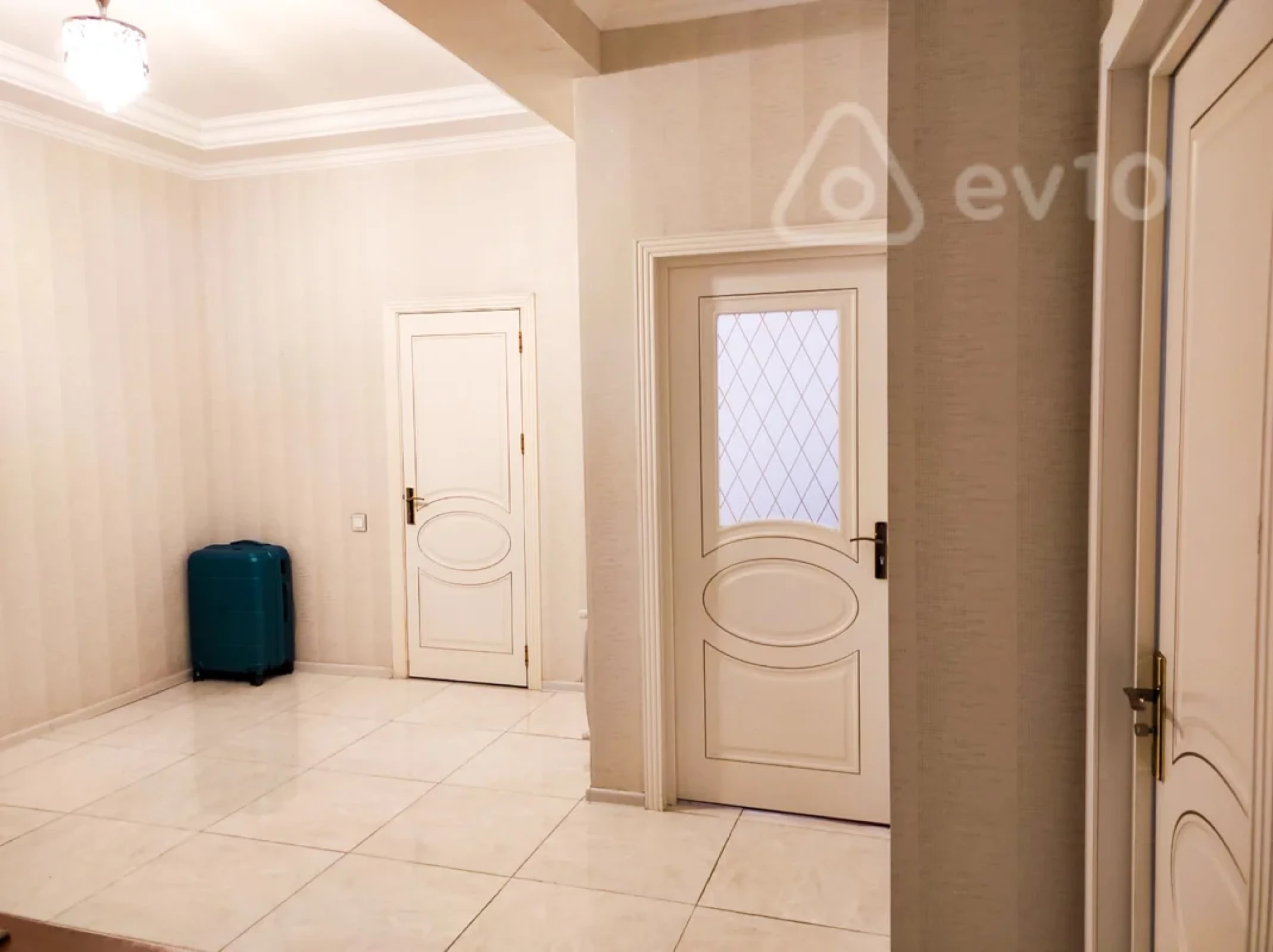 Kirayə verilir 2 otaqlı yeni tikili 90 m²