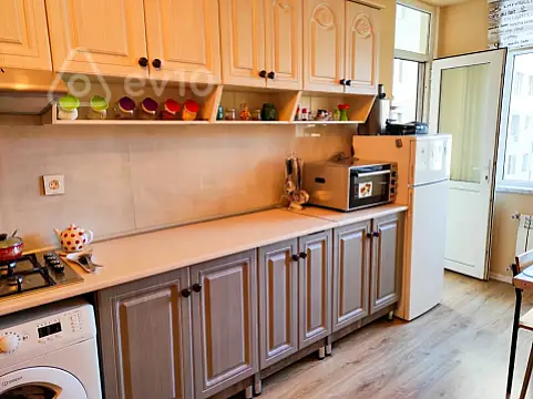 Kirayə verilir 2 otaqlı yeni tikili 90 m²