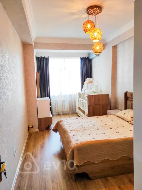Kirayə verilir 2 otaqlı yeni tikili 90 m²